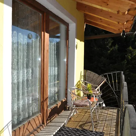 公寓 La Gialla 奥斯塔