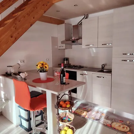 La Gialla Lägenhet Aosta